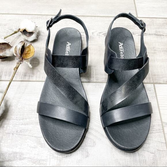 Antelope Shoes - Antelope Crossover Open Toe Leather Buckle Strap Sandals Black Size 37